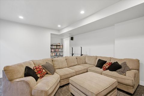 Tiny photo for 2758 S MELBOURNE ST, Salt Lake City, UT 84106 (MLS # 2135156)