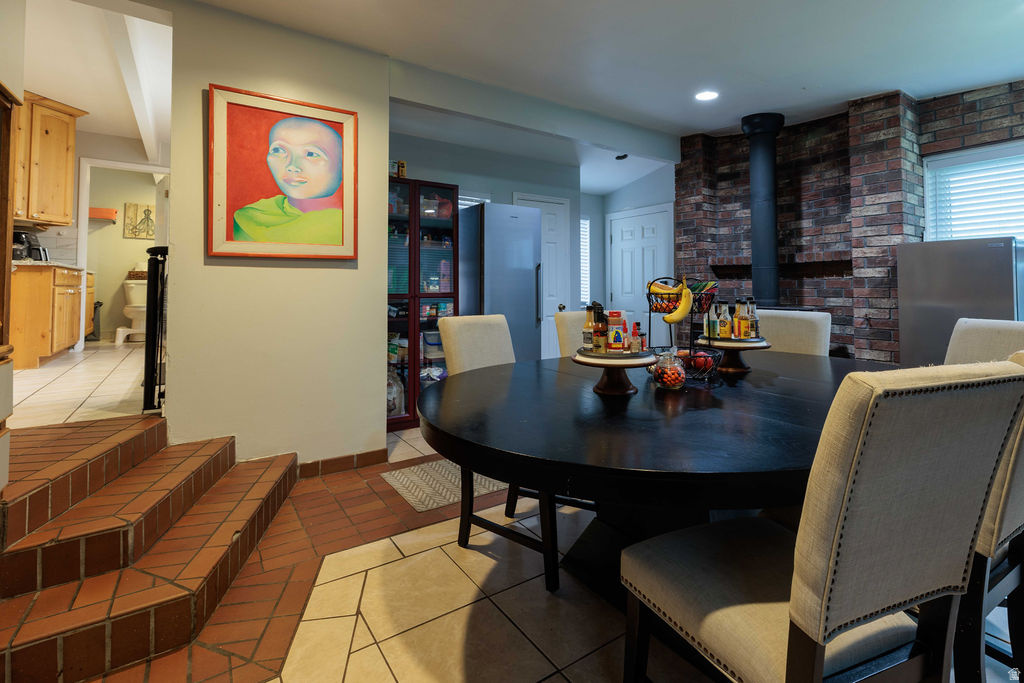 BETWEEN 5TH & 6TH AVE - Residential