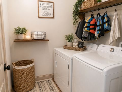 Tiny photo for 5655 S 4525 W, Hooper, UT 84315 (MLS # 2152987)