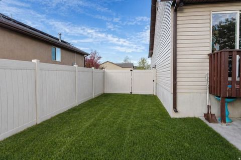 Tiny photo for 5655 S 4525 W, Hooper, UT 84315 (MLS # 2152987)
