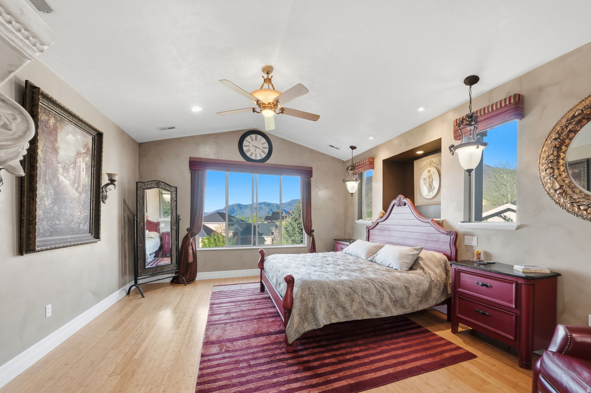 SOUTH MOUNTAIN - Residential