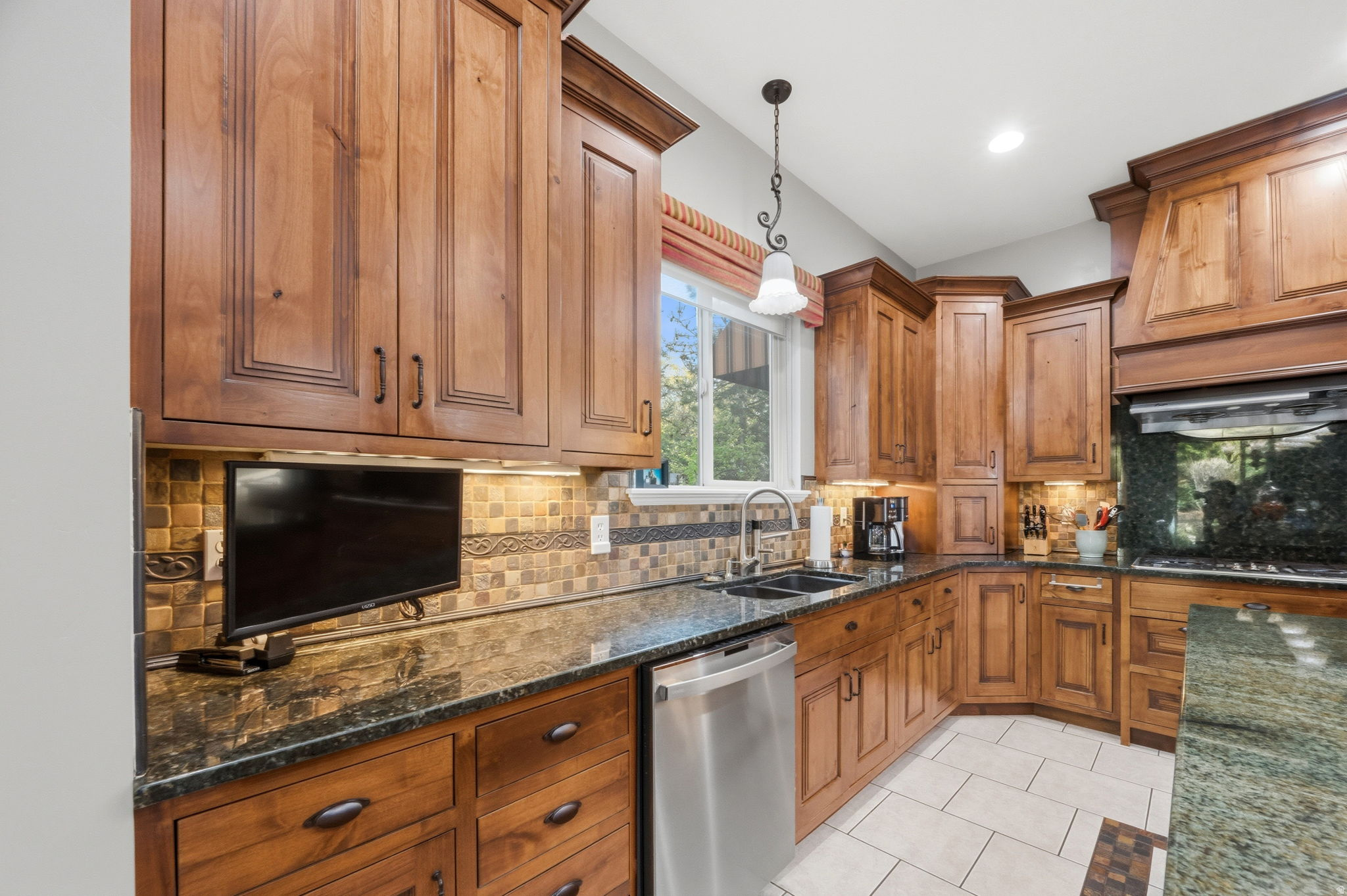 SOUTH MOUNTAIN - Residential