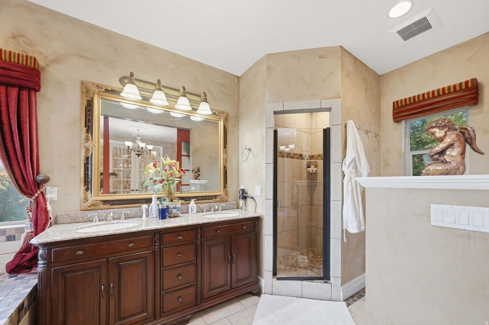 SOUTH MOUNTAIN - Residential