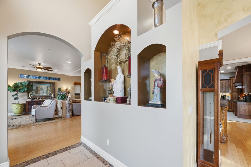 Photo of 14116 S TIMBER RIDGE DR, Draper, UT 84020 (MLS # 2149075)