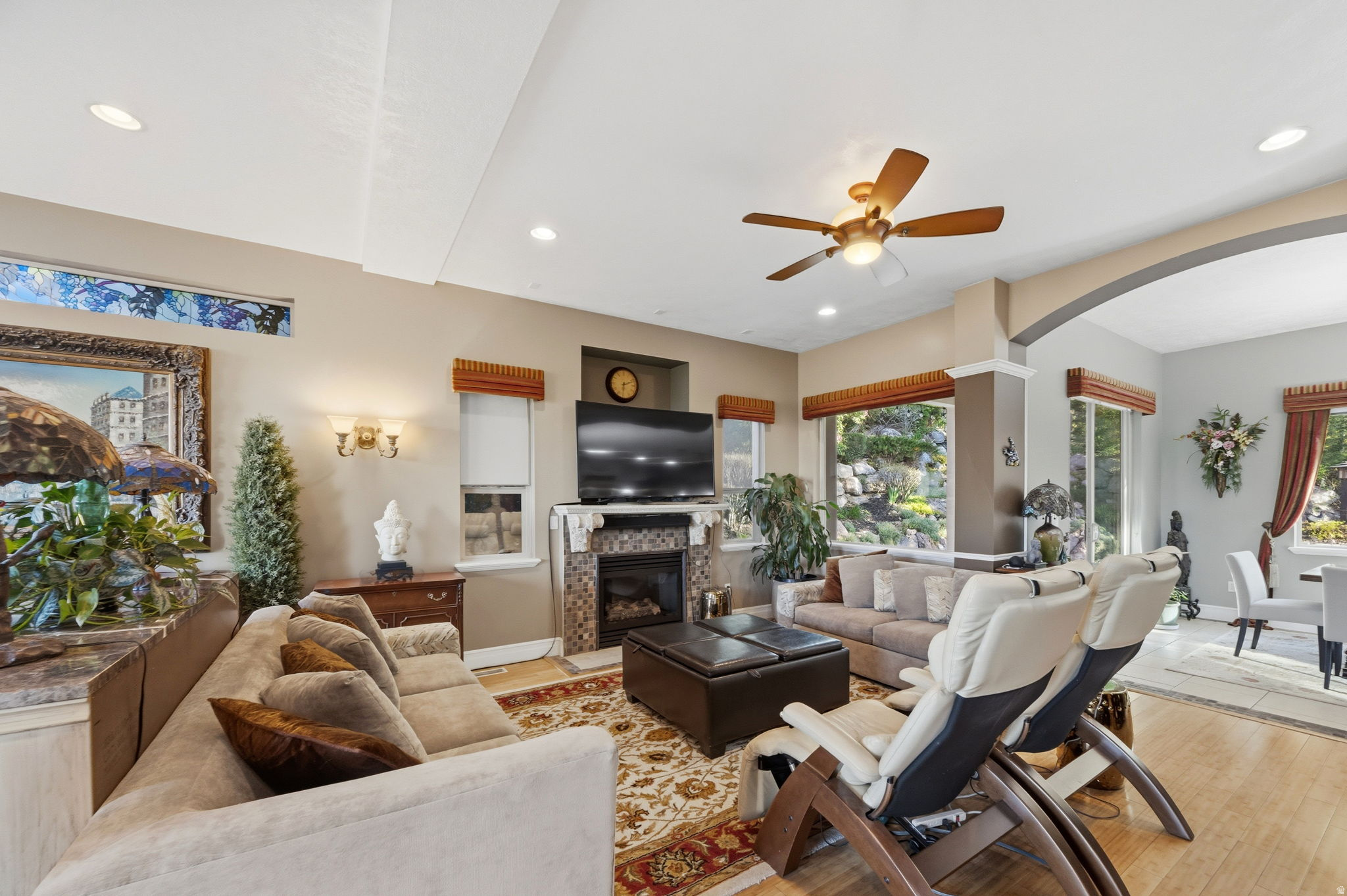 SOUTH MOUNTAIN - Residential