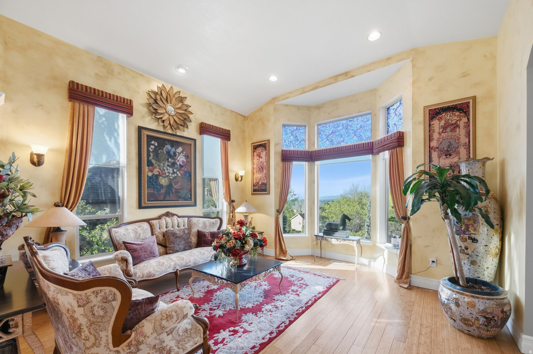 SOUTH MOUNTAIN - Residential