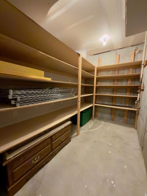 Tiny photo for 2139 N BANBURY CT, Lehi, UT 84043 (MLS # 2129412)