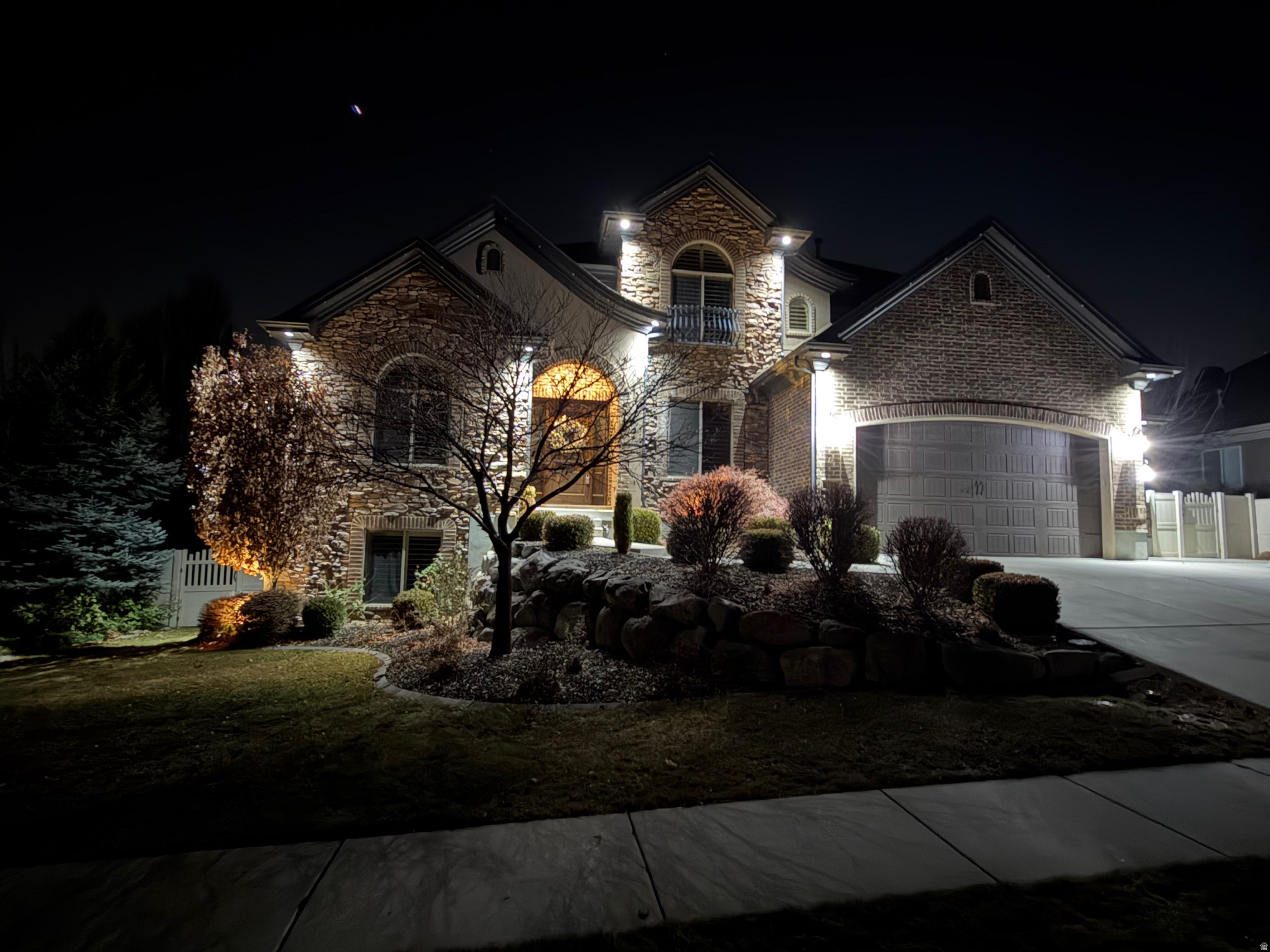 BANBURY COURT - Residential