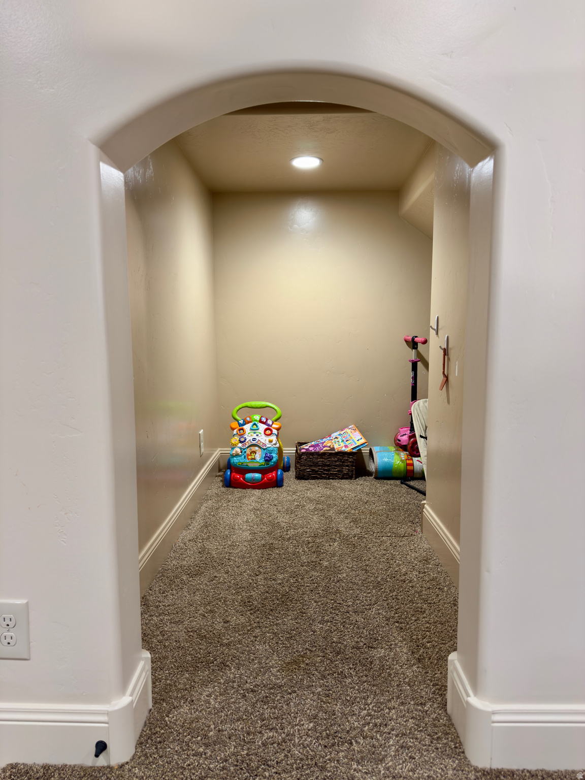 BANBURY COURT - Residential