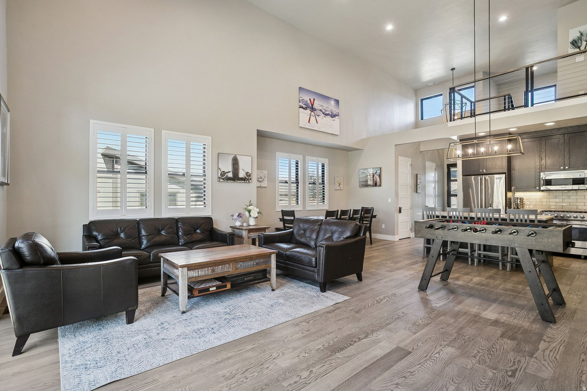 MAYFLOWER LAKESIDE - Residential