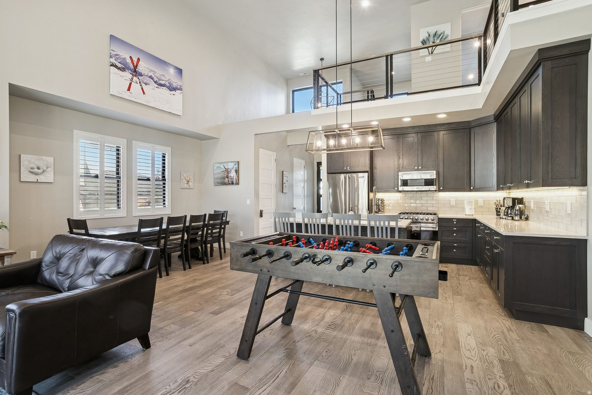 MAYFLOWER LAKESIDE - Residential