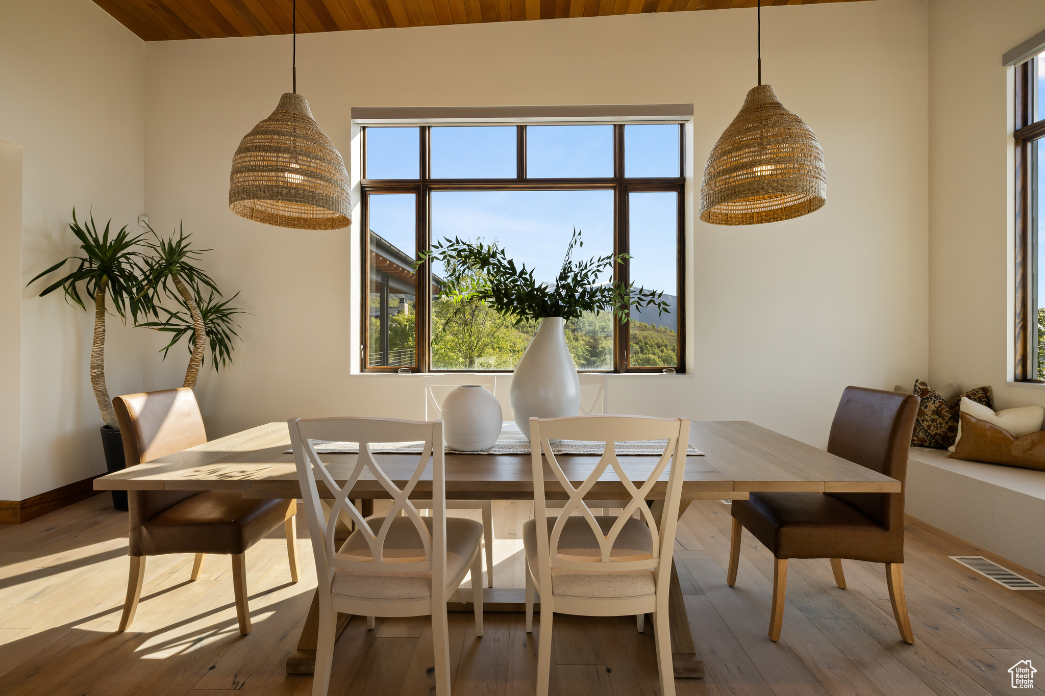 SUMMIT CREEK - Residential