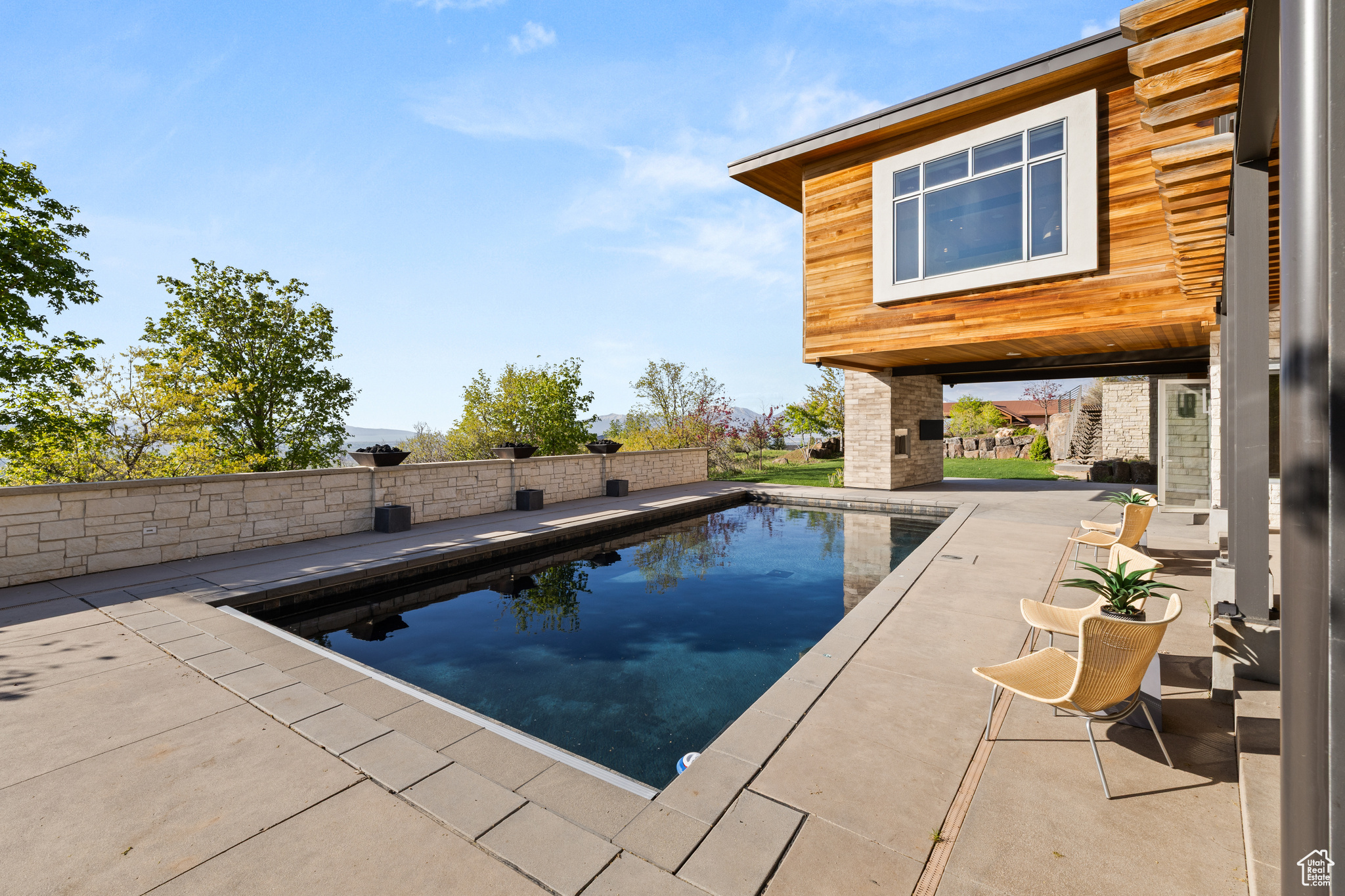 SUMMIT CREEK - Residential