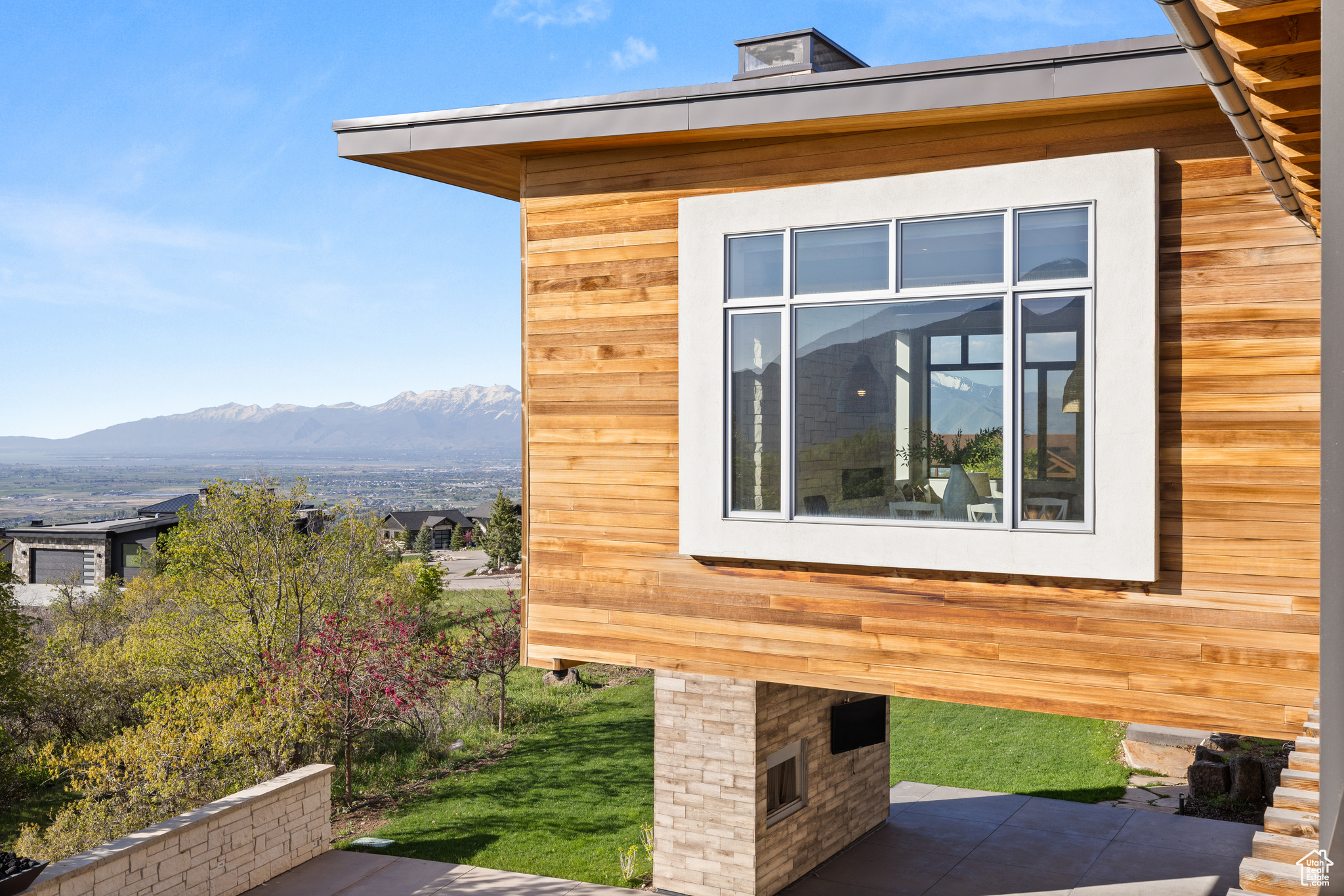 SUMMIT CREEK - Residential