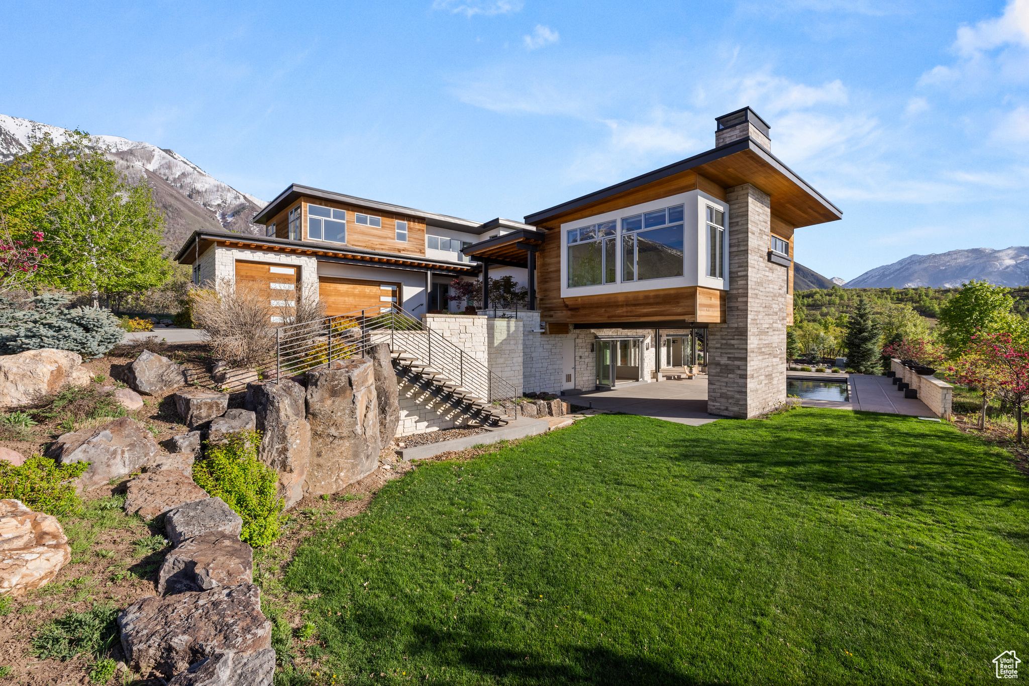 SUMMIT CREEK - Residential