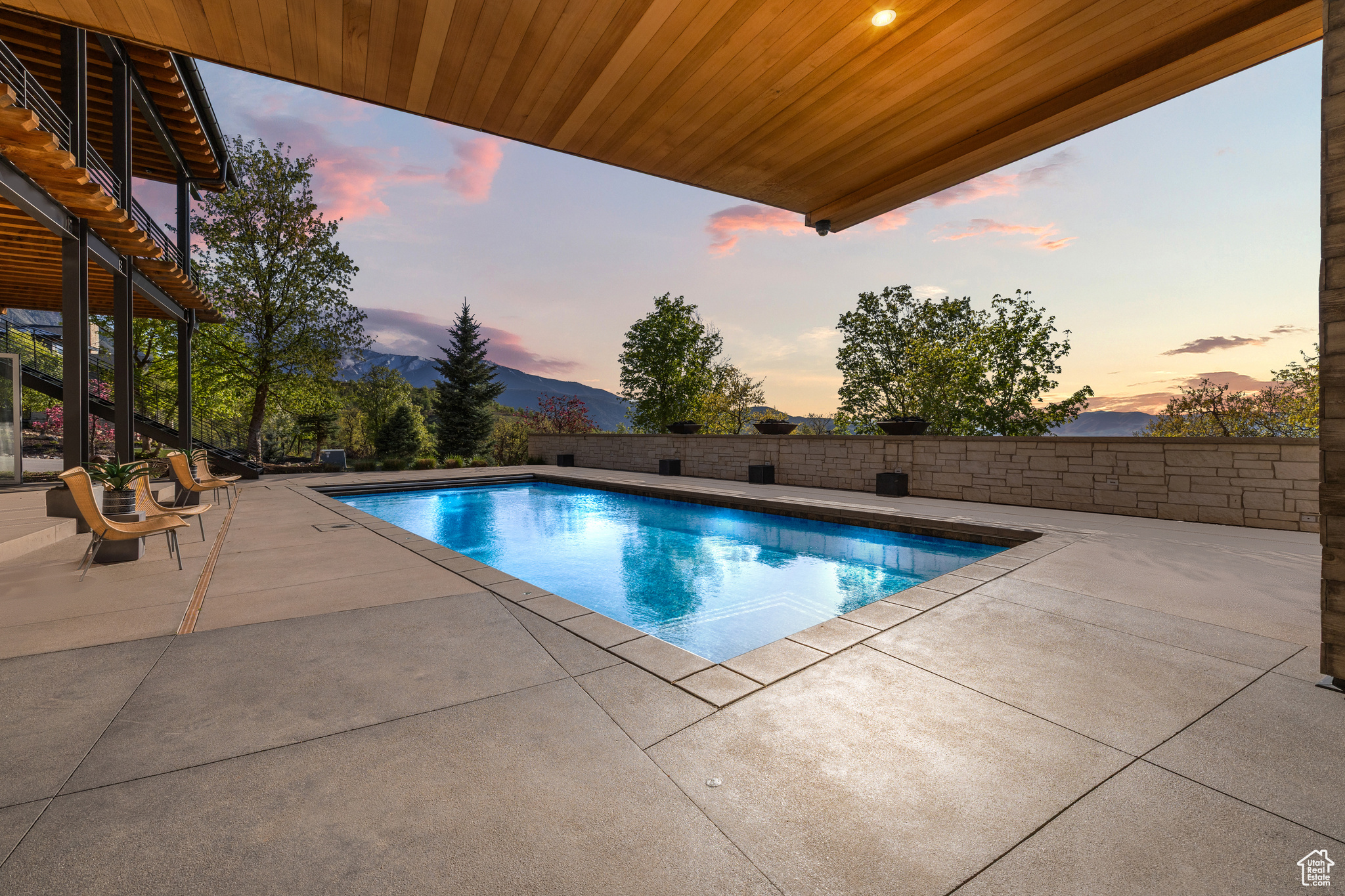 SUMMIT CREEK - Residential