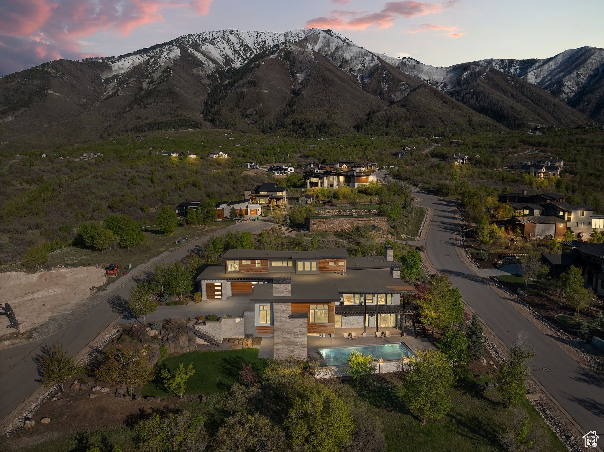 SUMMIT CREEK - Residential