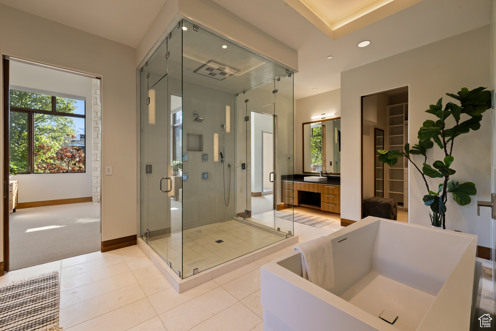 SUMMIT CREEK - Residential