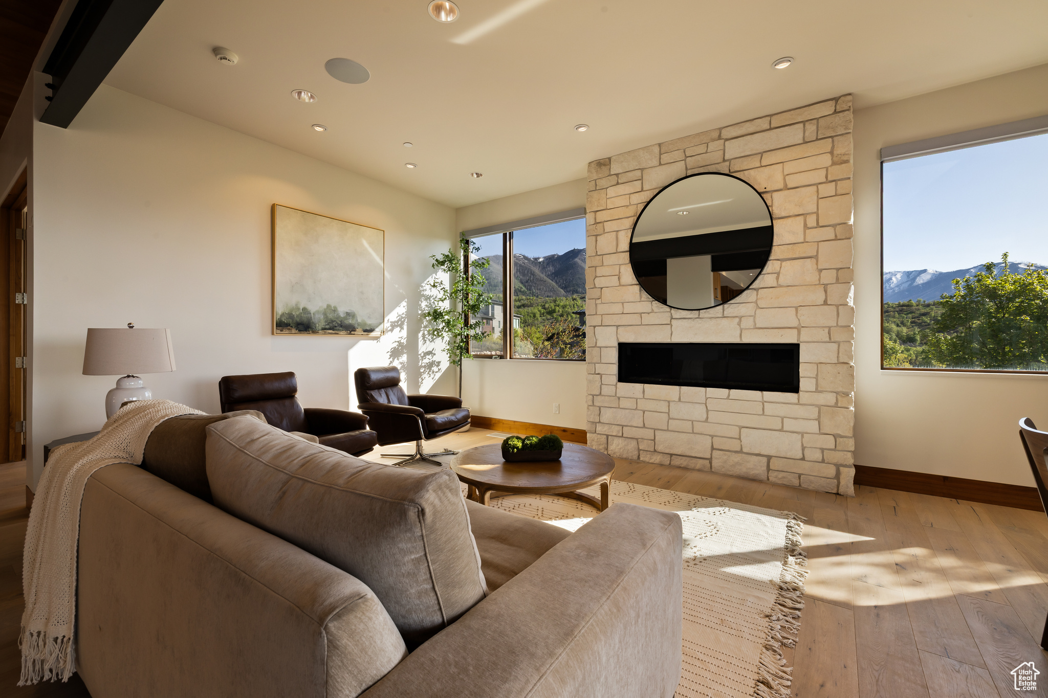 SUMMIT CREEK - Residential