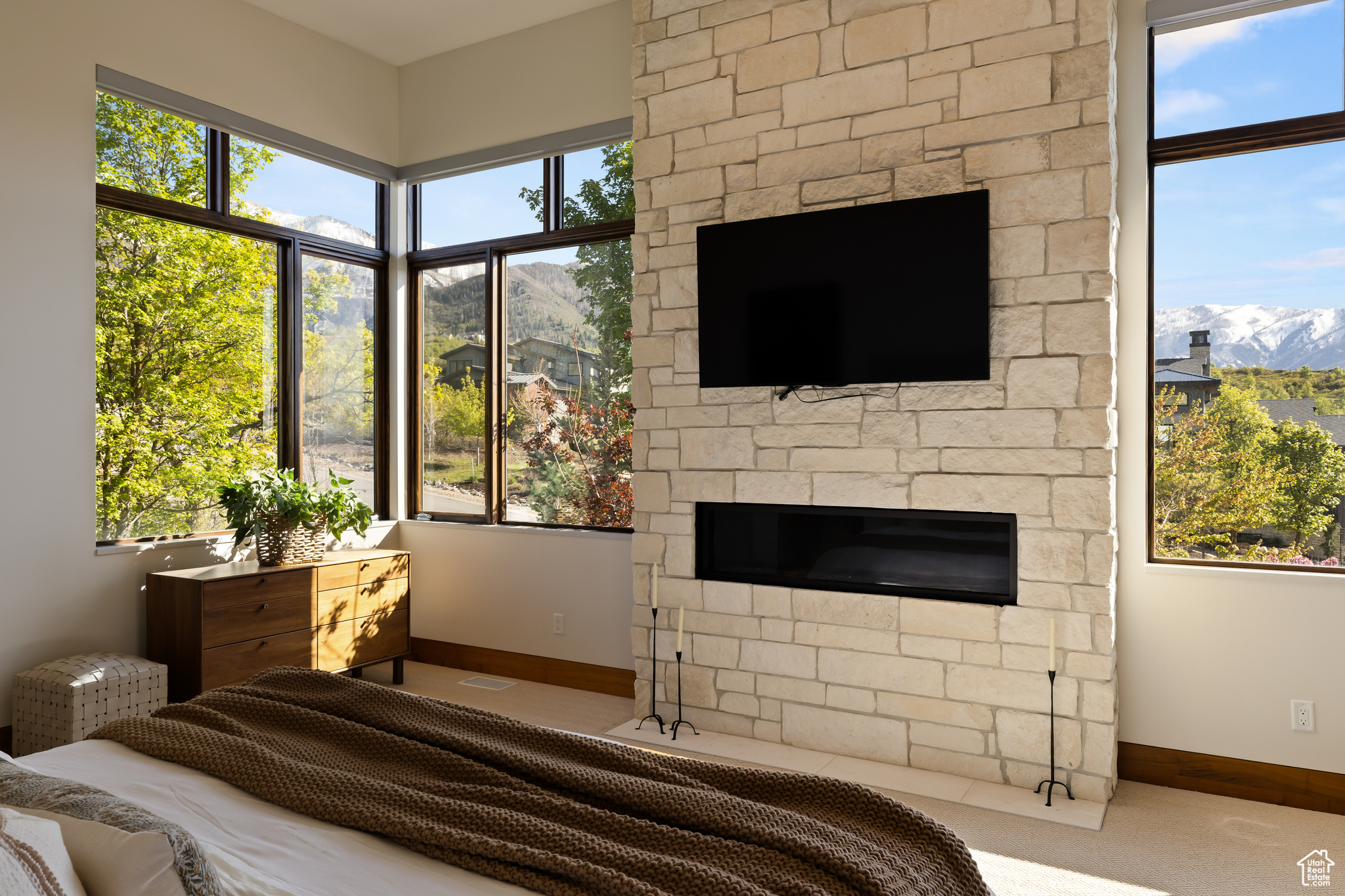 SUMMIT CREEK - Residential