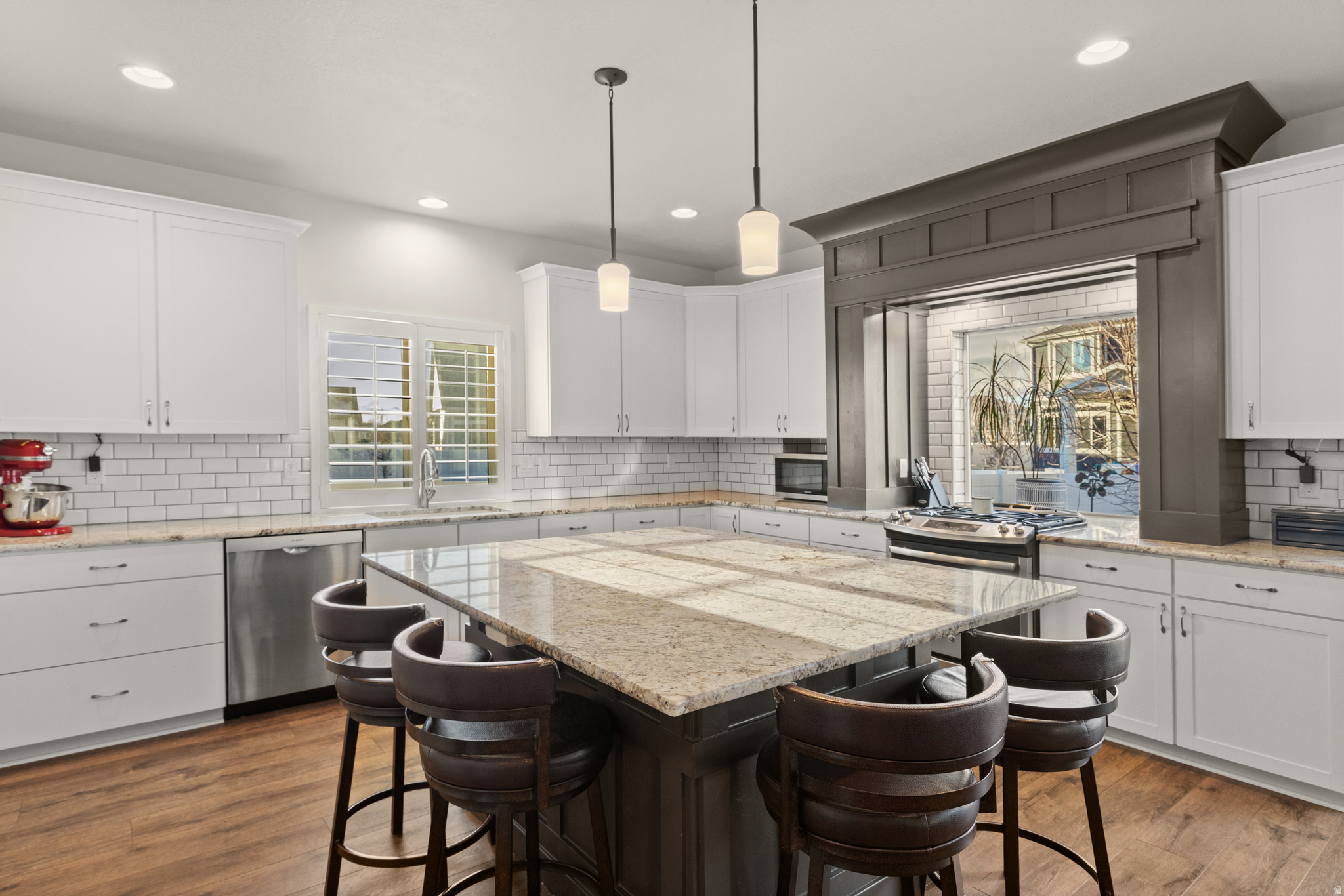 TIVOLI GARDENS PHASE - Residential