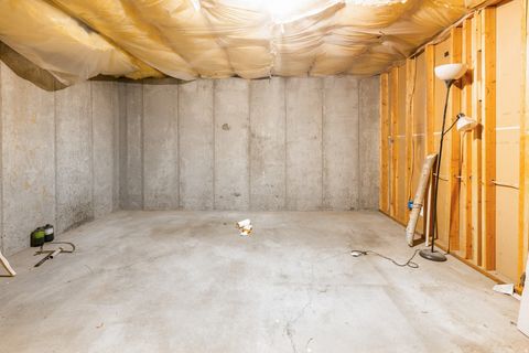 Tiny photo for 8349 S SAWTOOTH OAK DR, West Jordan, UT 84081 (MLS # 2147864)