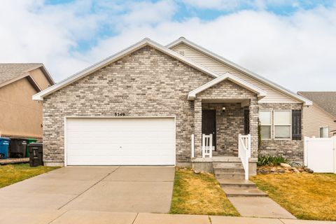 Tiny photo for 8349 S SAWTOOTH OAK DR, West Jordan, UT 84081 (MLS # 2147864)
