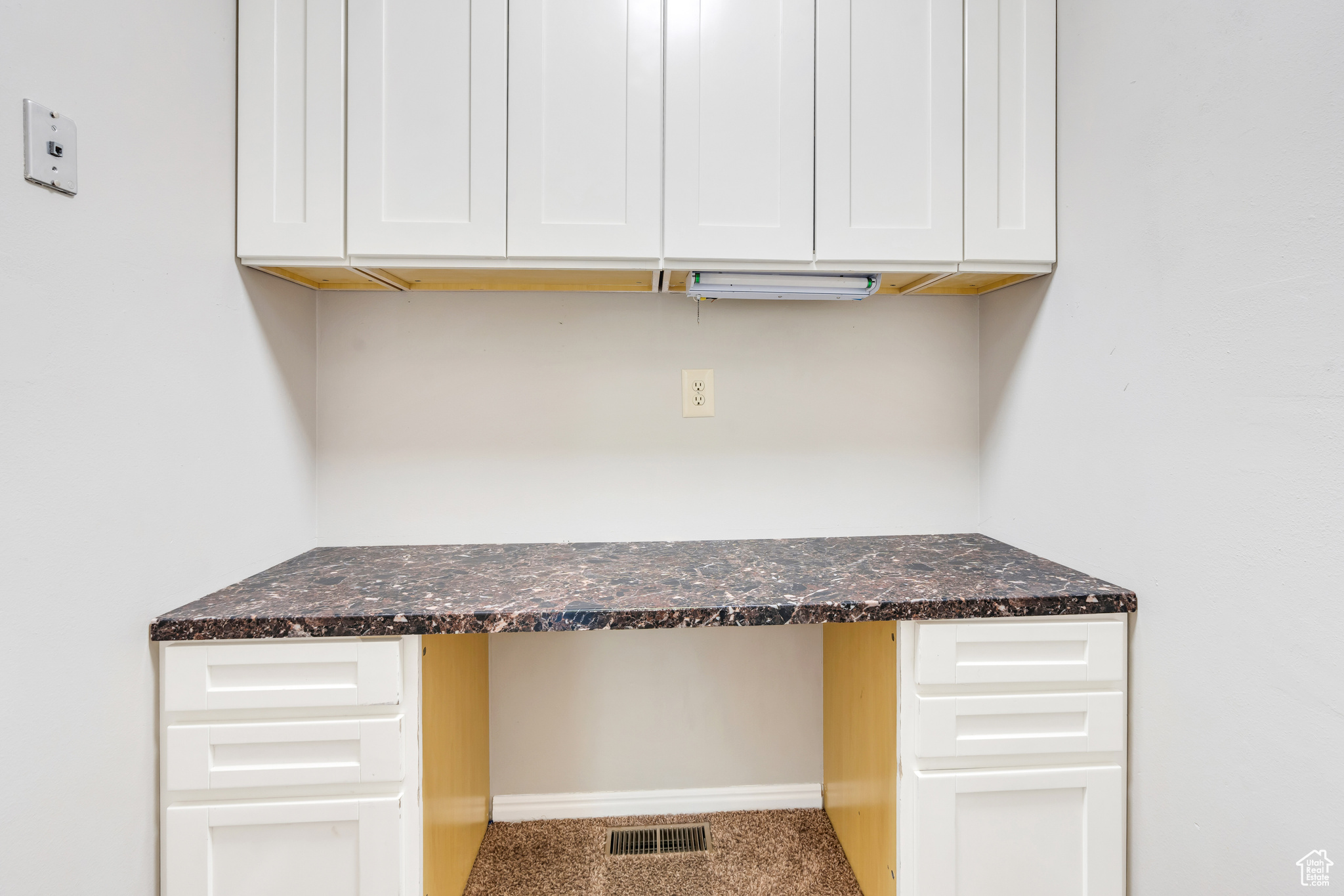 Orem, Utah 84057, United States, 5 Bedrooms Bedrooms, ,2 BathroomsBathrooms,Residential,Pending,30575