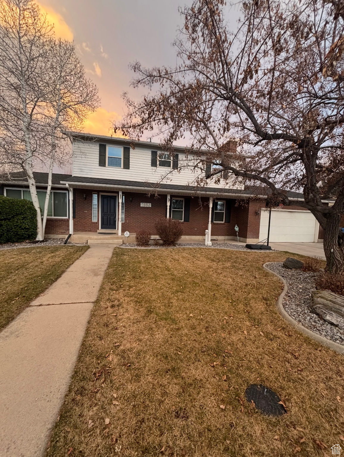 Orem, Utah 84057, United States, 5 Bedrooms Bedrooms, ,2 BathroomsBathrooms,Residential,Pending,30575