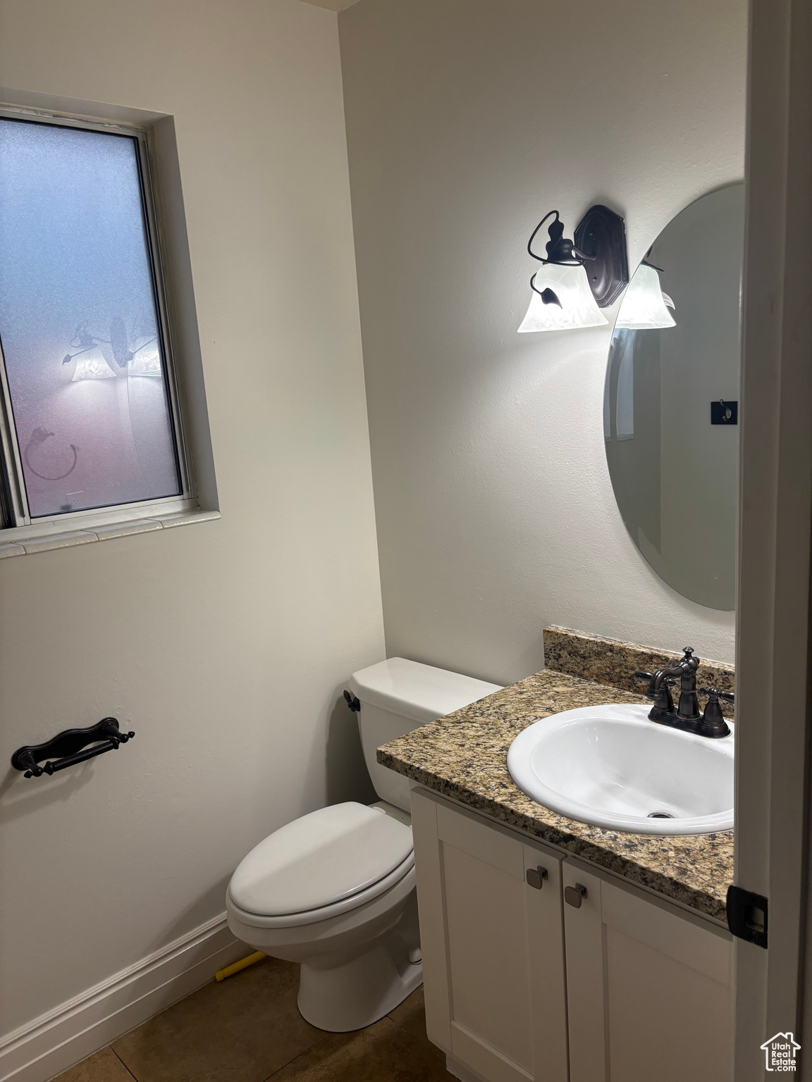 Orem, Utah 84057, United States, 5 Bedrooms Bedrooms, ,2 BathroomsBathrooms,Residential,Pending,30575