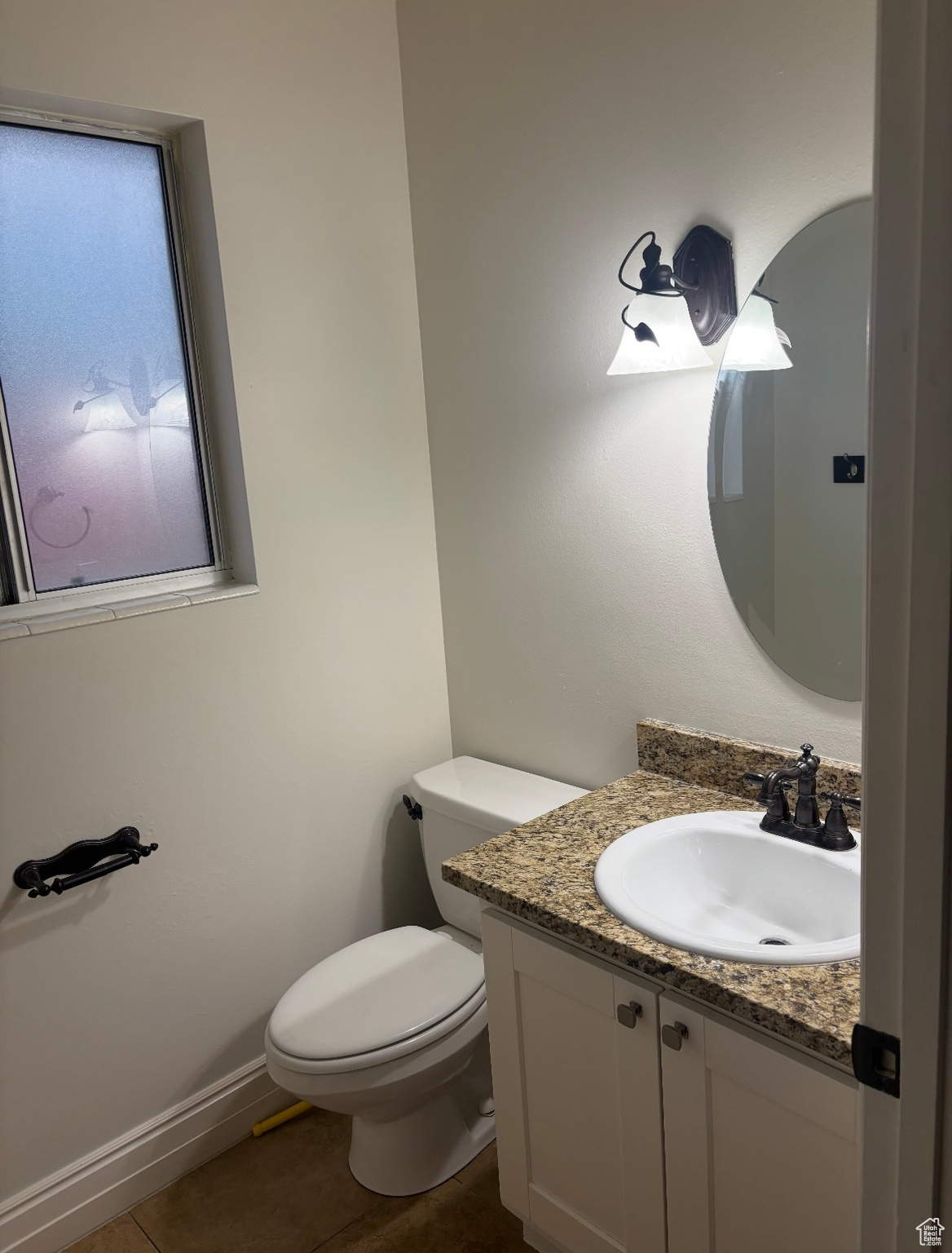 Orem, Utah 84057, United States, 5 Bedrooms Bedrooms, ,2 BathroomsBathrooms,Residential,Pending,30575