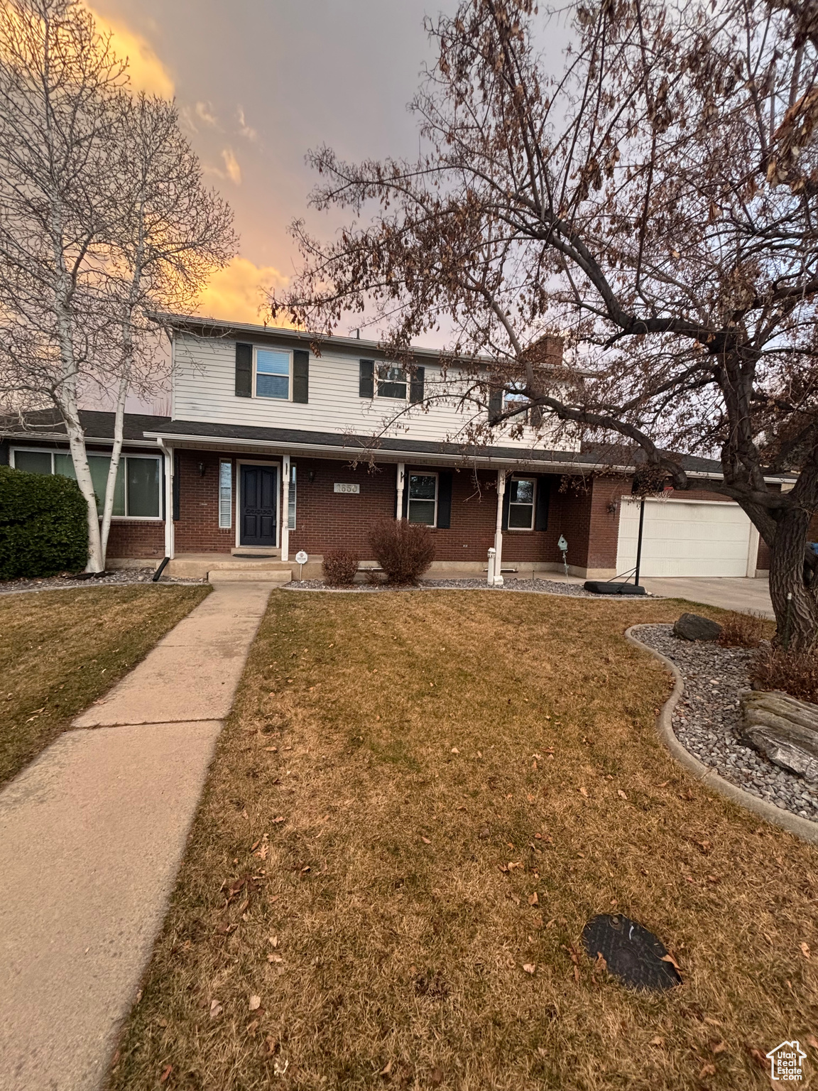 Orem, Utah 84057, United States, 5 Bedrooms Bedrooms, ,2 BathroomsBathrooms,Residential,Pending,30575