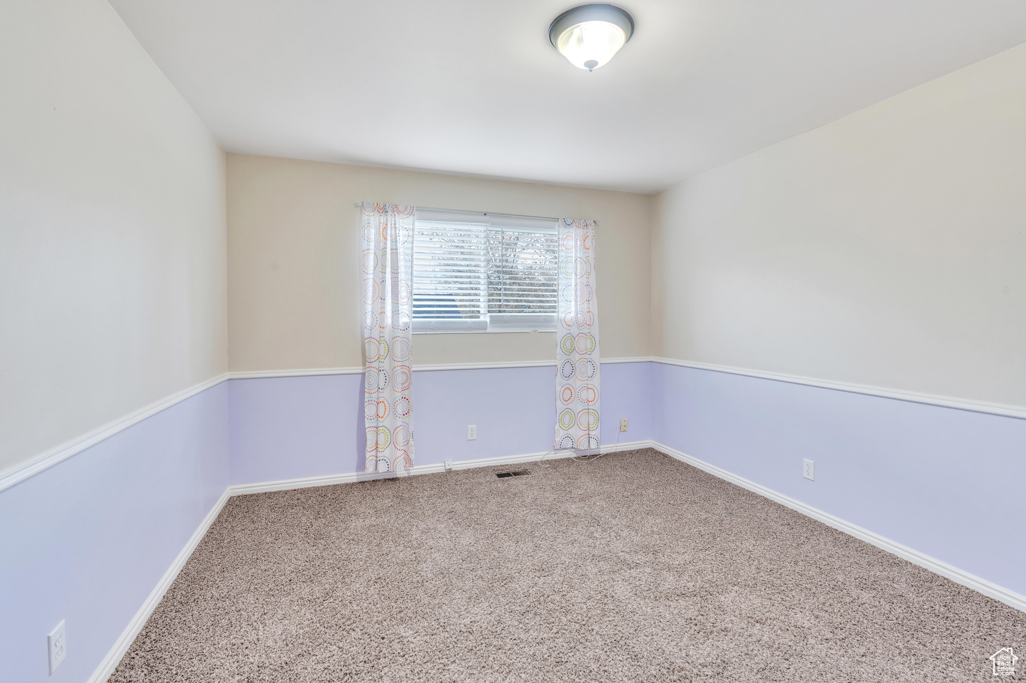 Orem, Utah 84057, United States, 5 Bedrooms Bedrooms, ,2 BathroomsBathrooms,Residential,Pending,30575