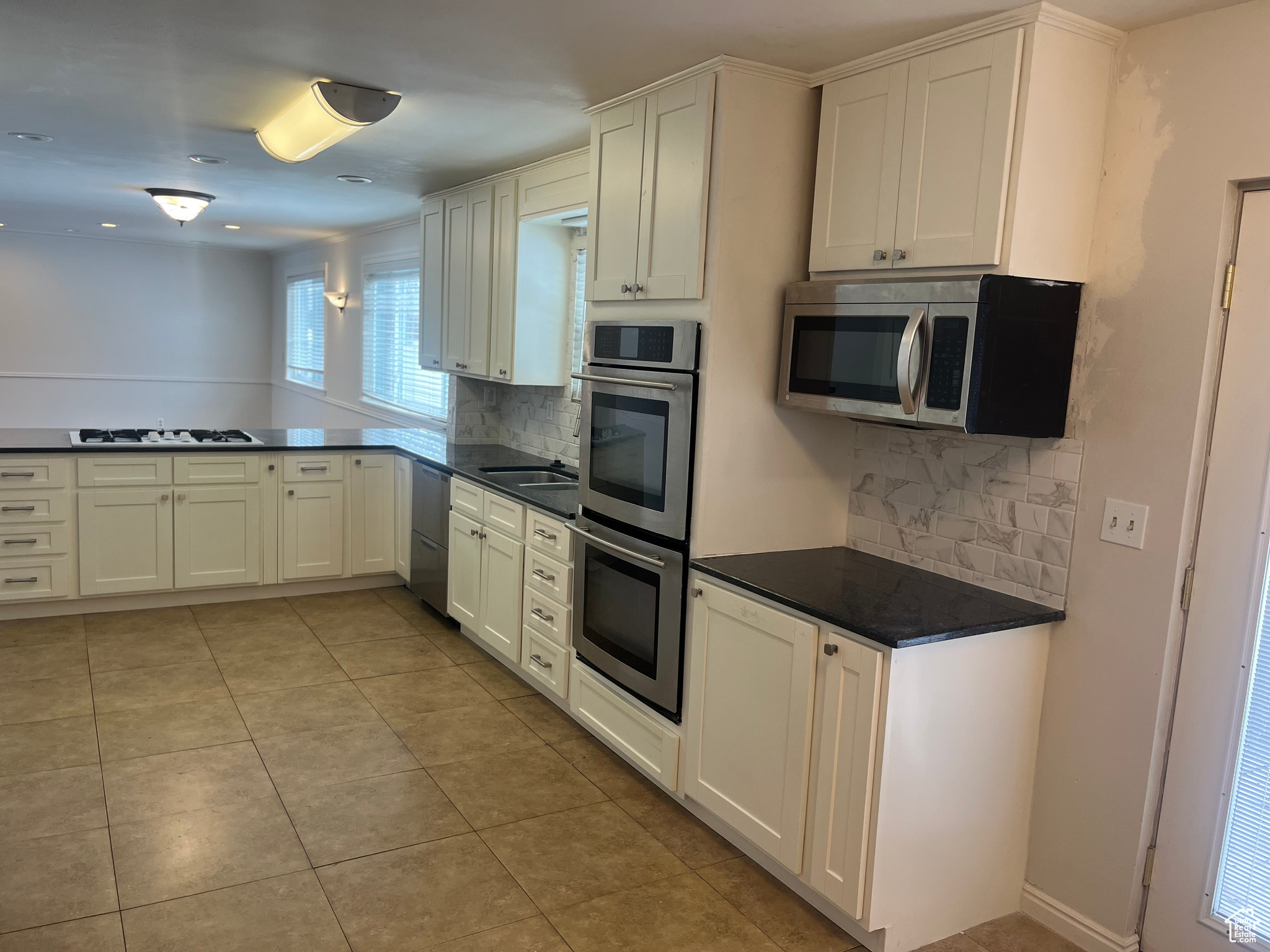 Orem, Utah 84057, United States, 5 Bedrooms Bedrooms, ,2 BathroomsBathrooms,Residential,Pending,30575