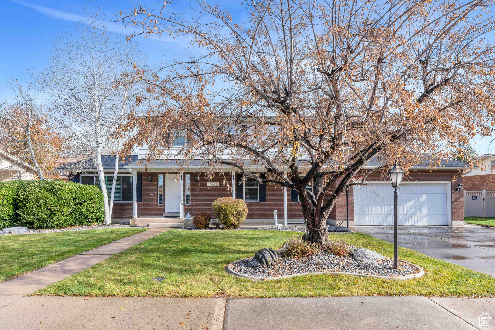 Orem, Utah 84057, United States, 5 Bedrooms Bedrooms, ,2 BathroomsBathrooms,Residential,Pending,30575