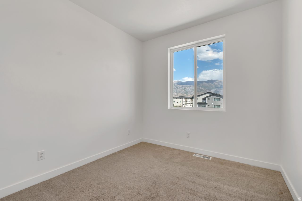 LAKESHORE LANDING - Residential