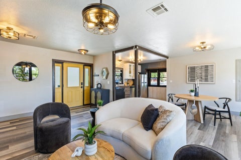Tiny photo for 443 W 300 N, Saint George, UT 84770 (MLS # 2180474)