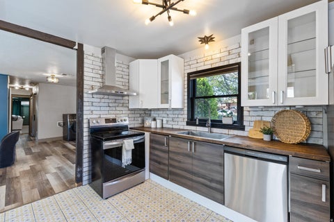 Tiny photo for 443 W 300 N, Saint George, UT 84770 (MLS # 2180474)