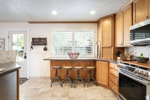Tiny photo for 6701 S 2445 E, Cottonwood Heights, UT 84121 (MLS # 2115427)