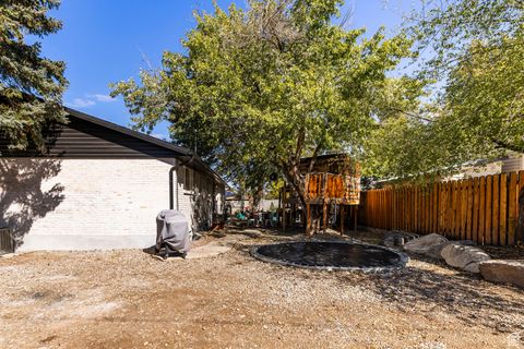 Tiny photo for 6701 S 2445 E, Cottonwood Heights, UT 84121 (MLS # 2115427)