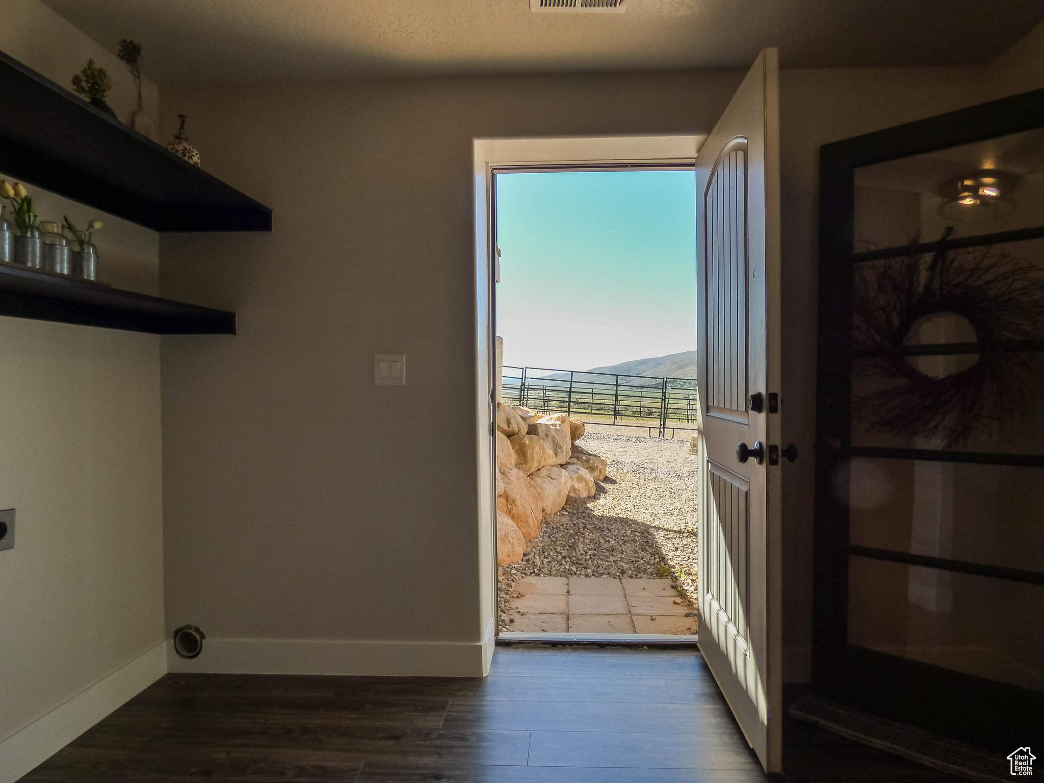 EAGLES LANDING - Residential