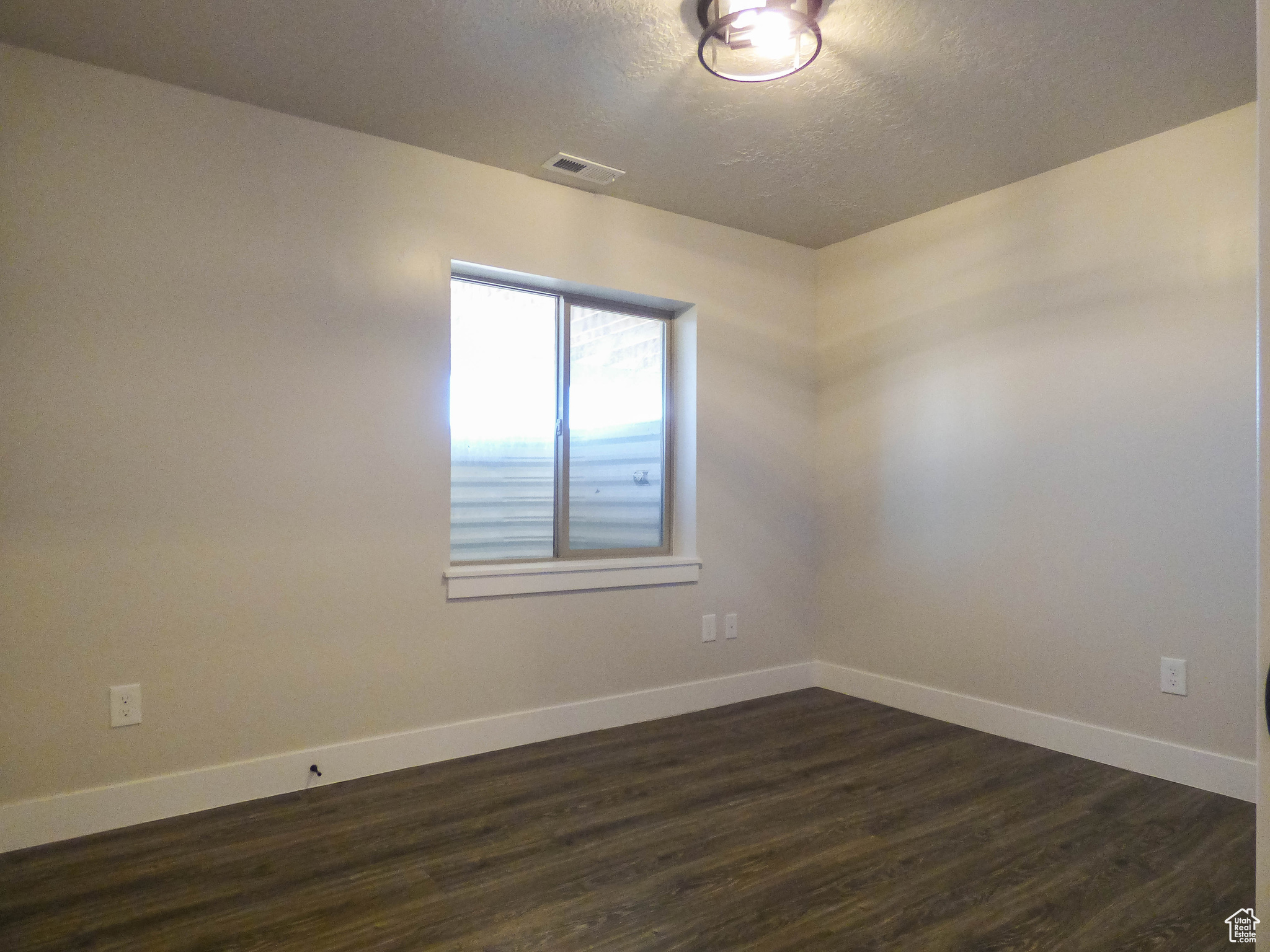 EAGLES LANDING - Residential