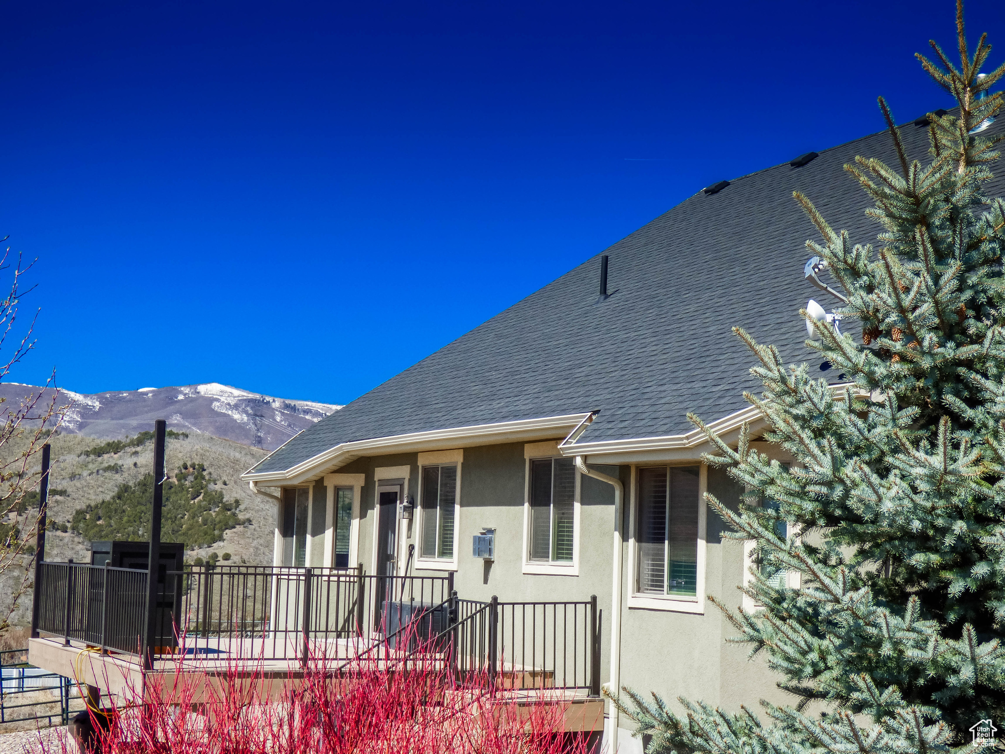 EAGLES LANDING - Residential