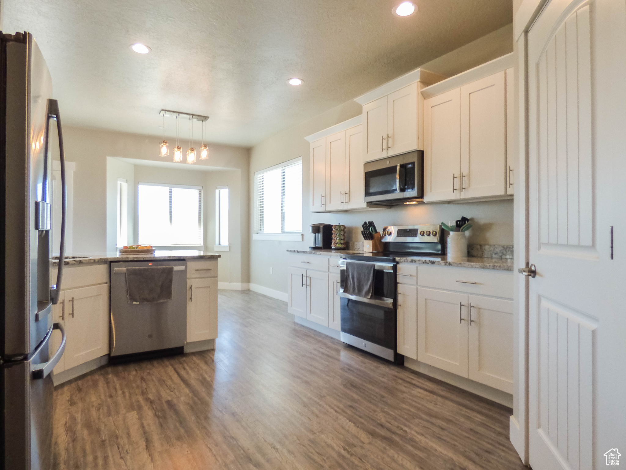 EAGLES LANDING - Residential