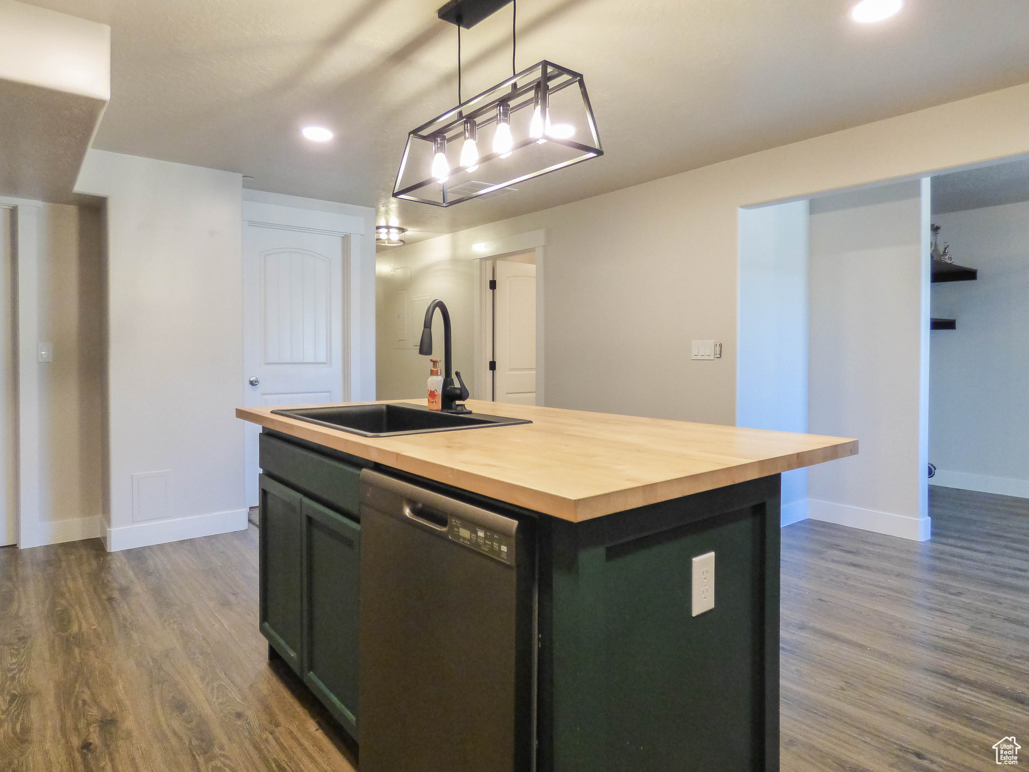 EAGLES LANDING - Residential