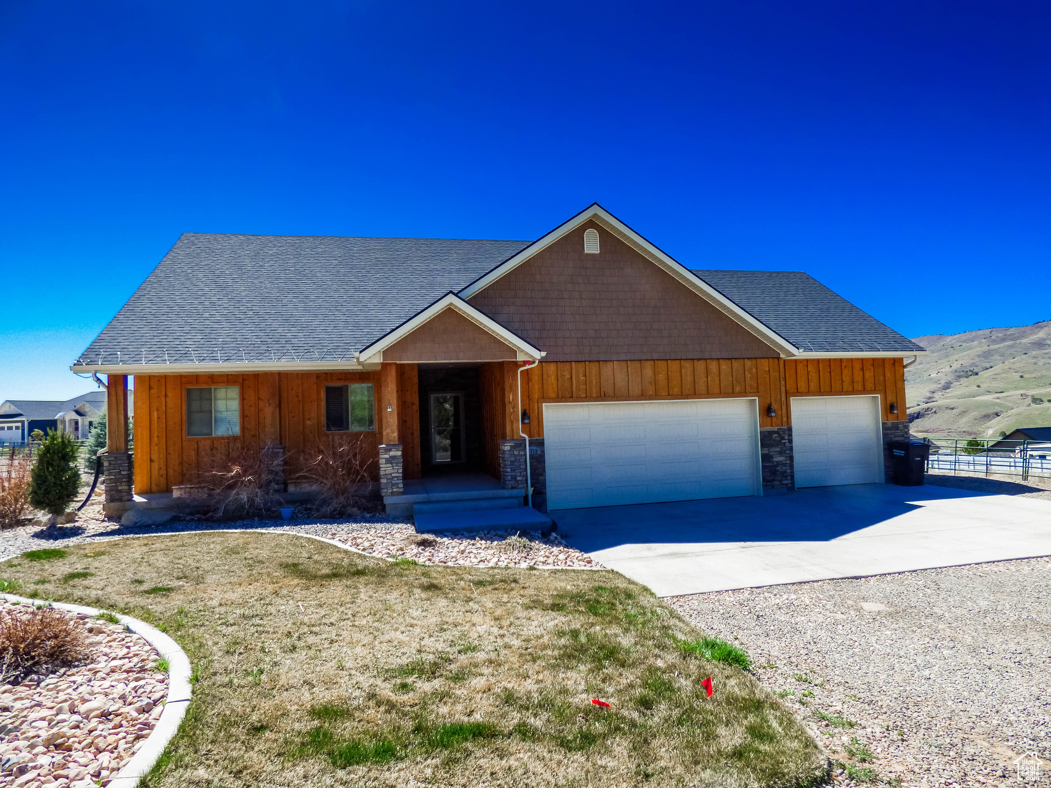 EAGLES LANDING - Residential