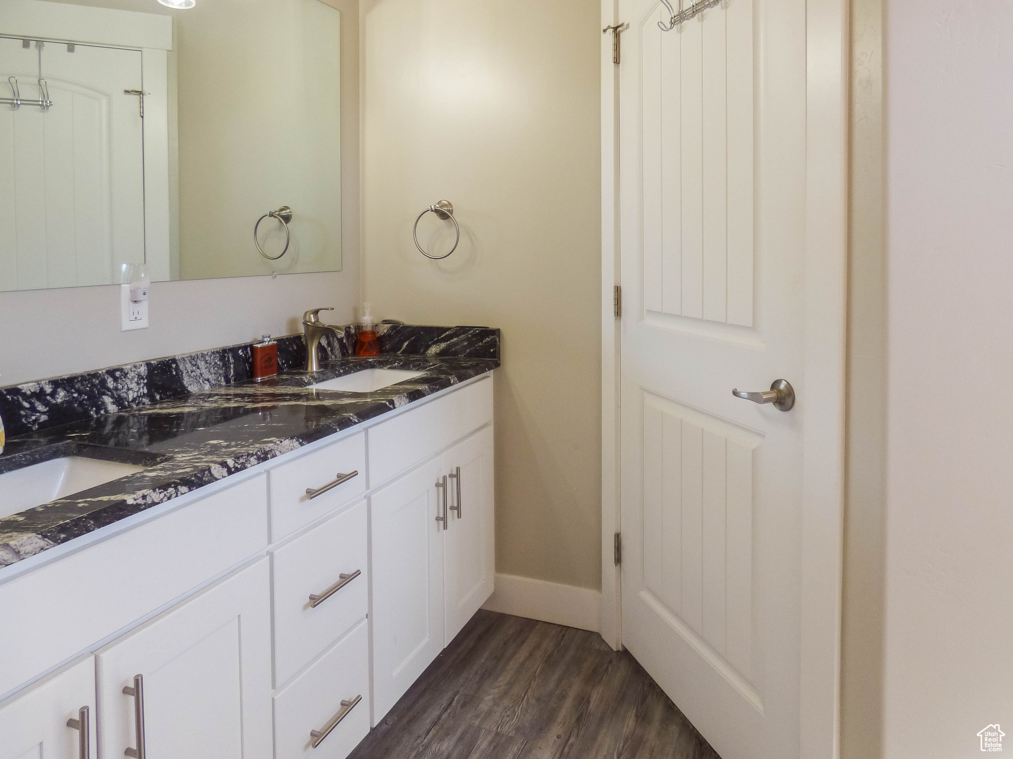 EAGLES LANDING - Residential