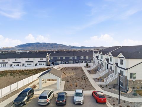 Tiny photo for 920 N HILLCREST LN, Lehi, UT 84048 (MLS # 2142401)