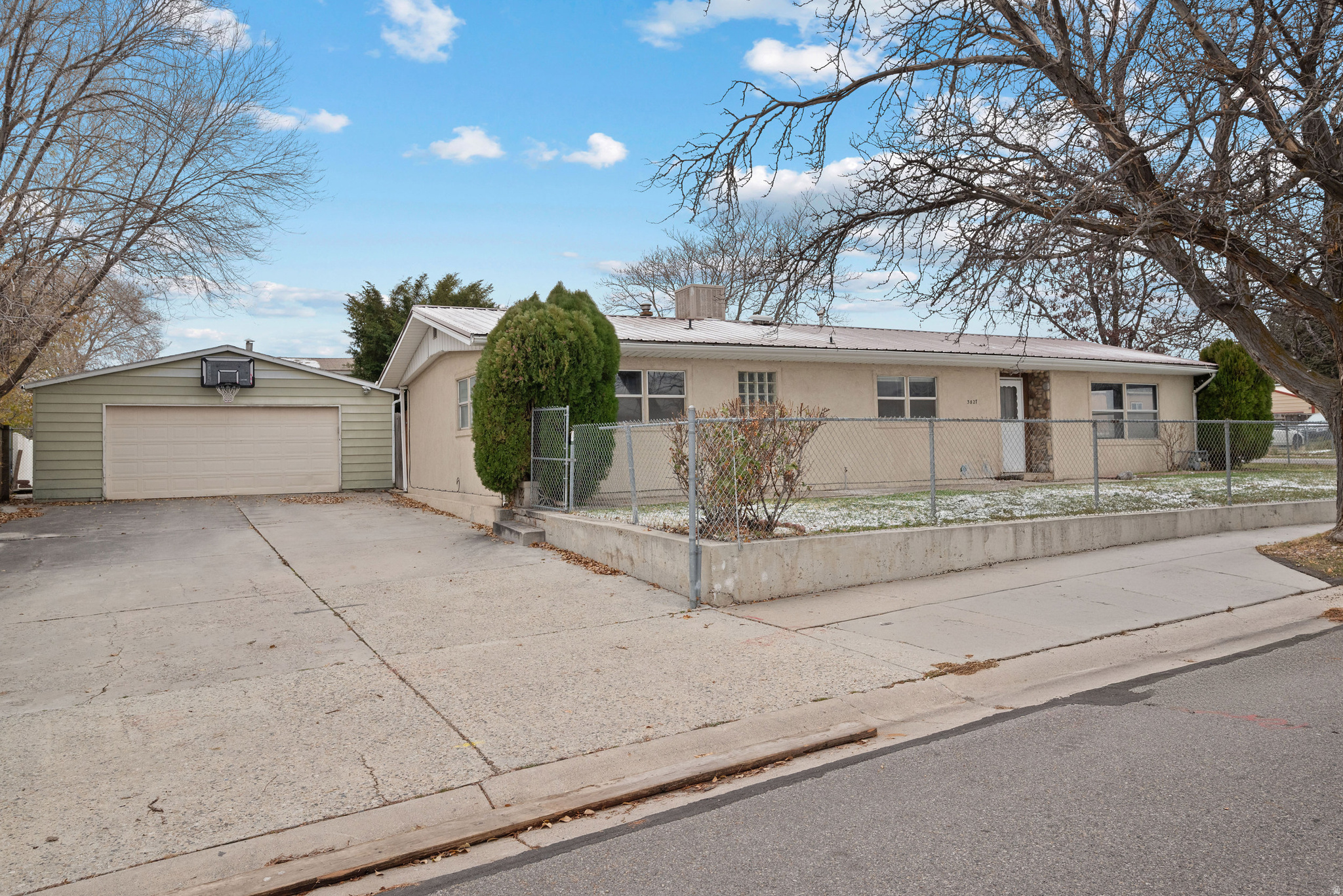 THE COUNTRY SQUIRE - Residential