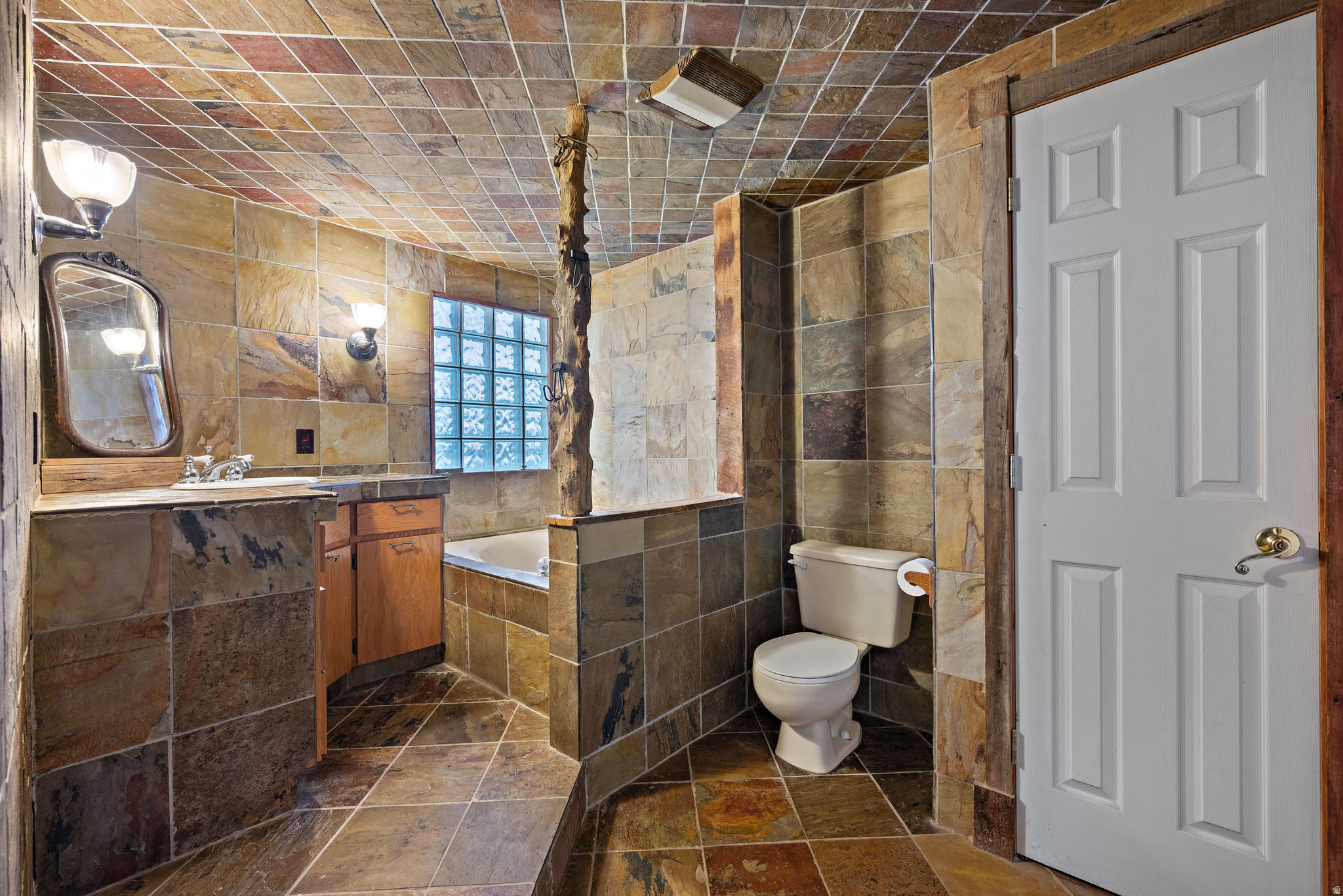 THE COUNTRY SQUIRE - Residential